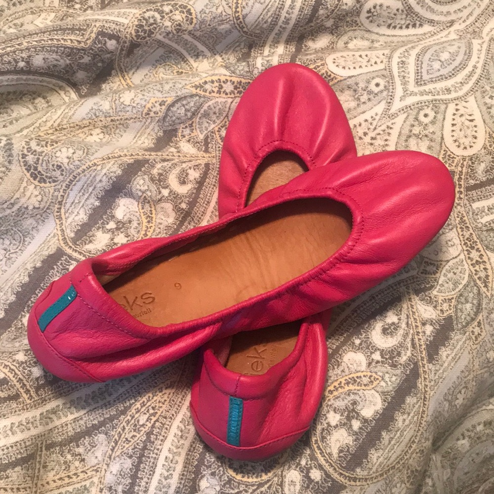 Tieks hot pink
